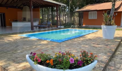 Vendo linda casa com terreno de 2000m² e projeto de viabilidade construtiva