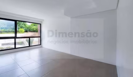 TRINDADE - Apartamento Studio mobiliado à venda, 33 m² - 1 Vaga de garagem priva
