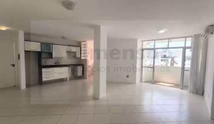 Apartamento com Vista Mar