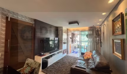 Apartamento 2 suítes à venda na Agronômica.