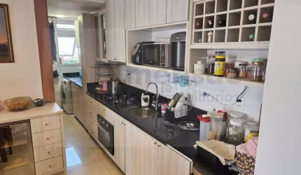 Linda cobertura duplex com 3 quartos, 2 suítes com closet e terraço privativo!