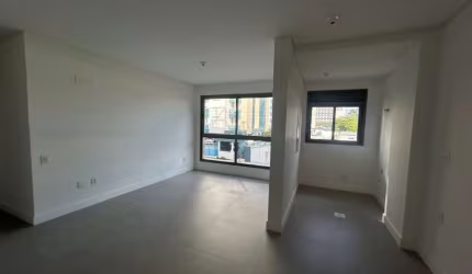 2 DORMITÓRIOS SENDO UMA SUITE - ESTREITO