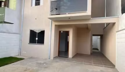 Casa nova no bairro Vila Rei