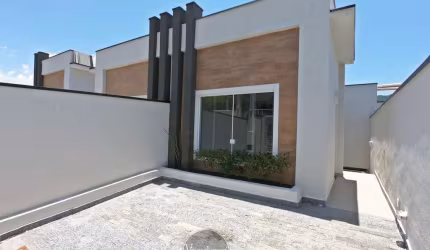Casa nova com 3dorm no Botujuru