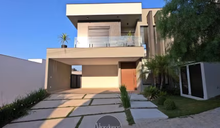 Casa com 4 dorm e piscina no Mosaico Essence