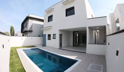 Casa com 5 suites e piscina em Mogi das Cruzes