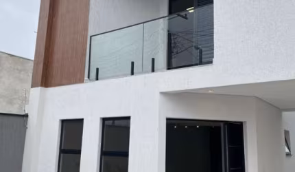 Casa nova de 3 dorm com piscina em Cesar de Souza