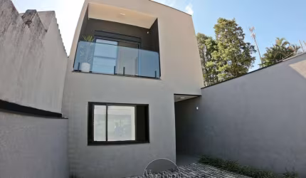 Casa com 3 dormitorios na Vila da Praa