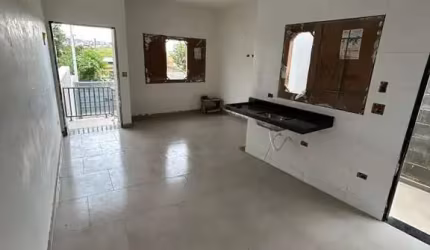 Casa nova com 2 dormitorios em Mogi das Cruzes