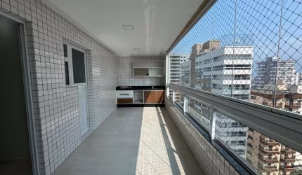 Apartamento Semimobiliado com Suíte