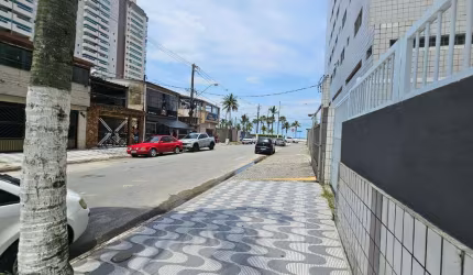 KITÃO MOBILIADO NO 2º ANDAR DE ESCADA!