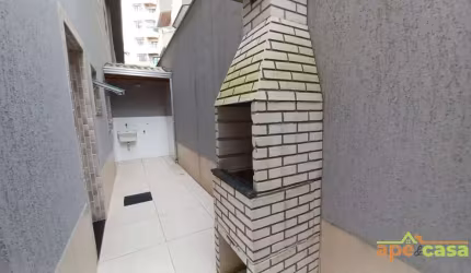 Casa térrea 140 metros da praia