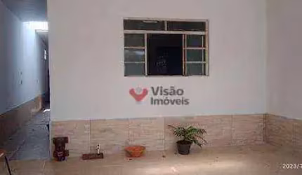 Sobrado com 3 dormitórios à venda, 125 m² por R$ 320.000,00 - Mombaça - Pindamonhangaba/SP