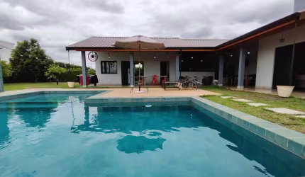 Casa à venda no Condomínio Primavera - Salto/SP