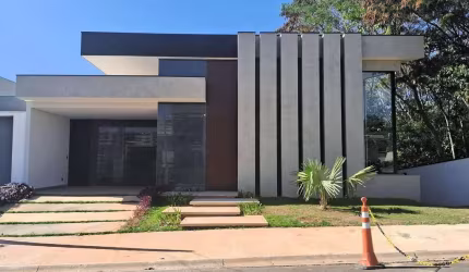 Casa à venda no Condomínio Jardim guarujá - Salto/SP