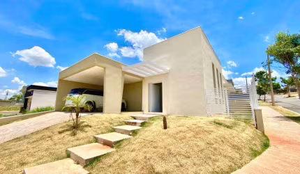 Casa à venda no Condomínio Reserva Central Parque - Salto/SP