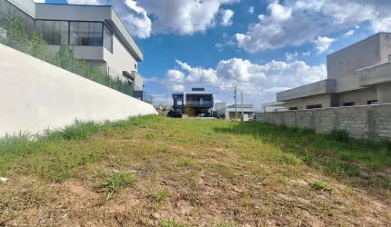 Terreno à venda no Condomínio Portal dos Bandeirantes - Salto/SP