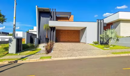 Casa à venda no Condomínio Portal dos Bandeirantes - Salto/SP
