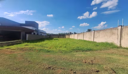 Terreno à venda no Condomínio Portal dos Bandeirantes - Salto/SP