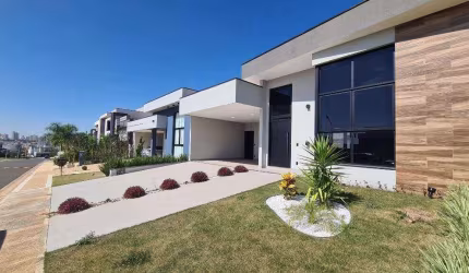 Casa à venda no Condomínio Residencial Dona Lucilla - Indaiatuba / SP