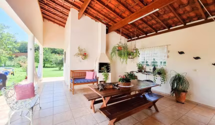 Casa à venda no Condomínio Terras de Mont Serrat - Salto/SP