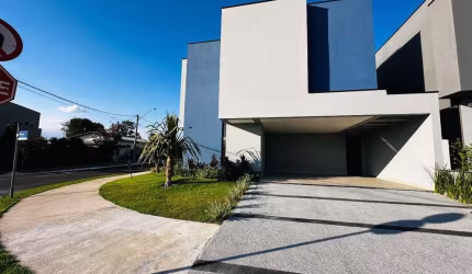 Casa á venda no Condomínio Lagos d'icaraí - Salto/SP