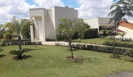 Casa à venda no Condomínio Haras Paineiras - Salto/SP
