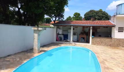 Casa à venda no Condomínio Zuleika Jabour - Salto/SP