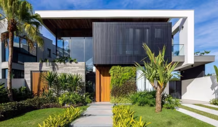 Casa nova em construção à venda em Riviera de São Lourenço ? Bertioga/SP