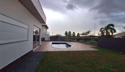 Casa à venda no Condomínio Portal dos Bandeirantes - Salto/SP