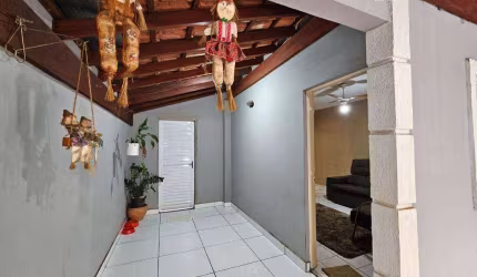 Casa com 3 dormitórios à venda, 130 m² por R$ 390.000 - Parque Nova Carioba - Americana/SP