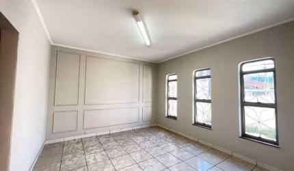 Casa com 3 dormitórios, 132 m² - venda por R$ 620.000,00 ou aluguel por R$ 2.661,15/mês - Vila Amorim - Americana/SP
