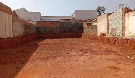 Terreno Comercial com 376m, sendo 13m de frente