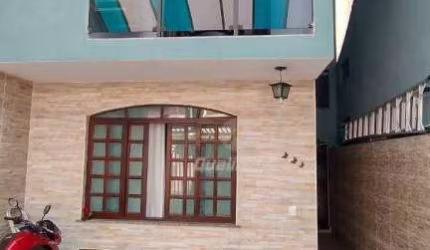 Sobrado com 3 dormitórios à venda, 201 m² por R$ 730.000,00 - Jardim Campo Verde - Mauá/SP