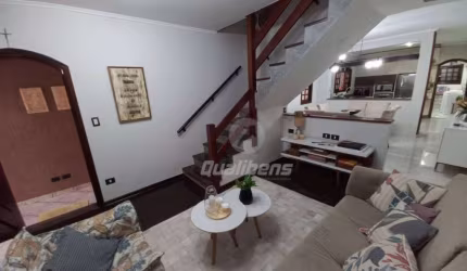 Sobrado com 4 dormitórios, sendo 2 suítes à venda, 240 m² por R$ 900.000 - Jardim Araguaia - Mauá/SP