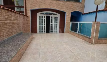Sobrado com 3 dormitórios à venda, 283 m² por R$ 901.000,00 - Jardim Guapituba - Mauá/SP