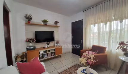 Casa com 2 dormitórios à venda, 140 m² por R$ 495.000,00 - Parque São Vicente - Mauá/SP