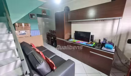 Sobrado com 2 dormitórios à venda, 76 m² por R$ 650.000,00 - Jardim Santista - Mauá/SP