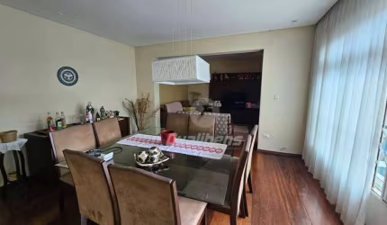 Sobrado com 3 dormitórios à venda, 285 m² por R$ 900.000,00 - Parque São Vicente - Mauá/SP