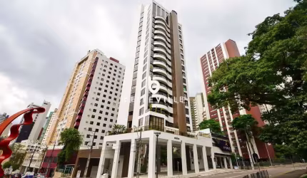 Cobertura com 3 suítes e 3 vagas em frente a praça do Japão, 402 m² por R$ 4.700