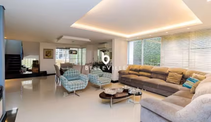 Casa Alto padrão  392,08 M²  com 4 quartos 2 Suites Santo Inacio Curitiba PR