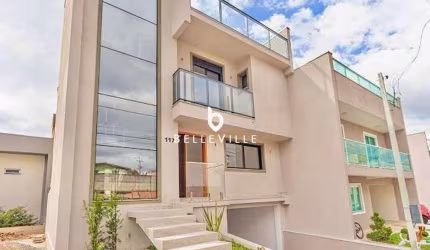 Oportunidade Lindo Sobrado em condominio fechado