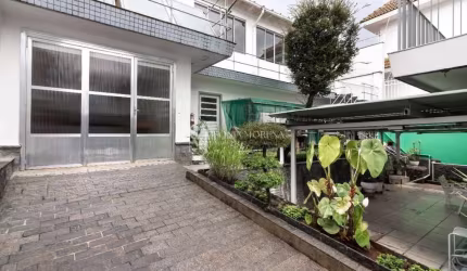 Casa tipo para venda com 3 quartos, sendo 1 suíte, 335m² bairro Jardim França