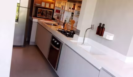 Apto de 55m² com 2 dormts (1 suite) + varanda e vaga na Vila Anastacio/Lapa