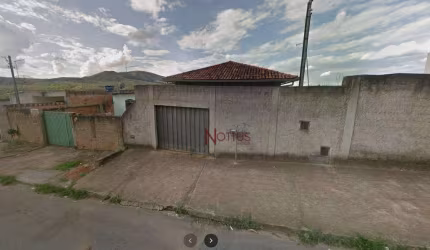 Casa com 3 dormitórios à venda, 225 m² por R$ 250.000,00 - Vale Verde - Mateus Leme/MG
