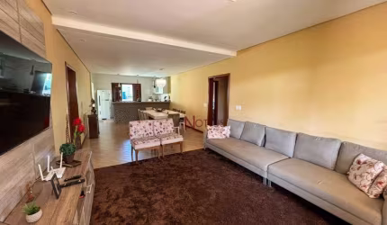 Casa com 4 dormitórios à venda, 300 m² por R$ 680.000,00 - Vila Maria Regina - Juatuba/MG