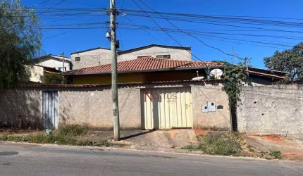 Casa com 3 dormitórios à venda, 80 m² por R$ 300.000 - Vale Verde - Mateus Leme/MG