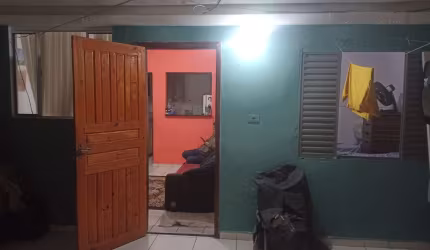 Moleza Casa com edícula Jardim Castelo