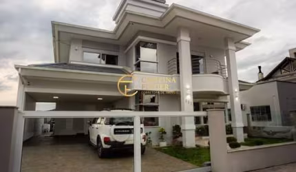 Casa Alto Padrão no bairro Pedra Branca  - Palhoça