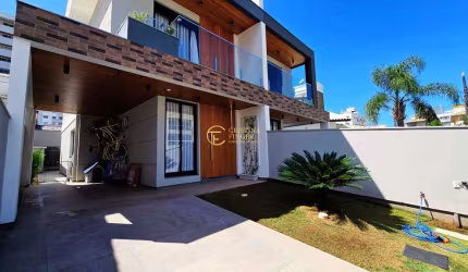 Casa Sobrado  alto padrão 3 quartos 123 m² Pagani